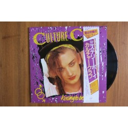 Culture Club ‎– Kissing To...
